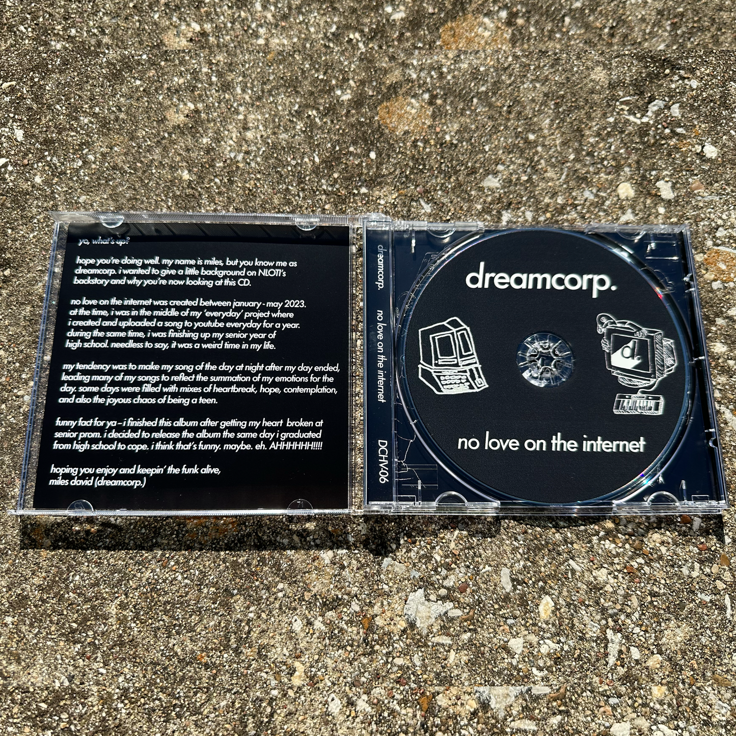 dreamcorp. - no love on the internet CD